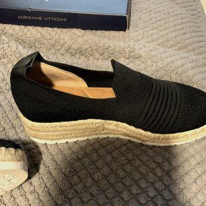 ADRIENNE VITTADINI KNIT STRETCH BLACK SHOES.
